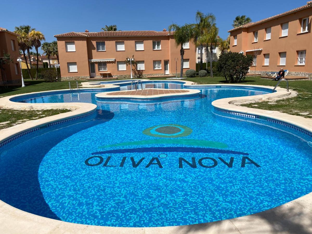 Apartment Sevilla III Golf ,Big Pool And Seaside Oliva Exterior photo